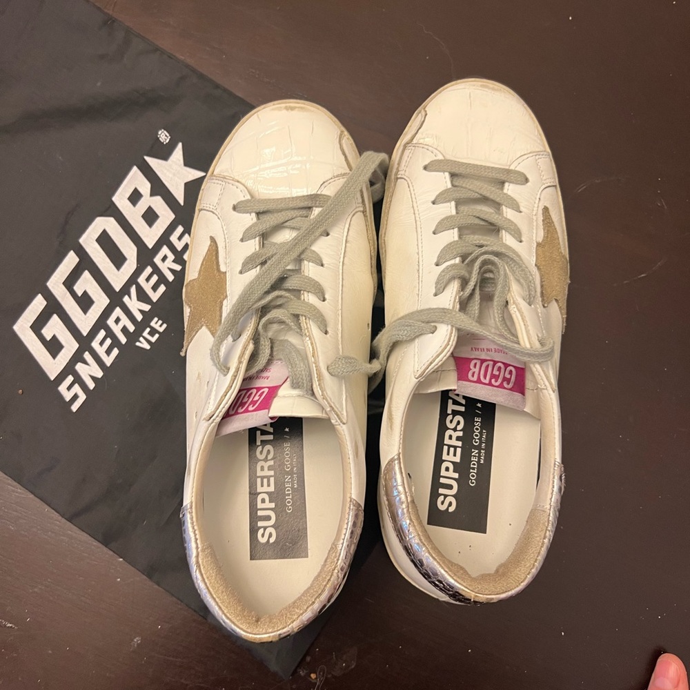 Golden Goose sneaker women’s size 8 US 38 EU.